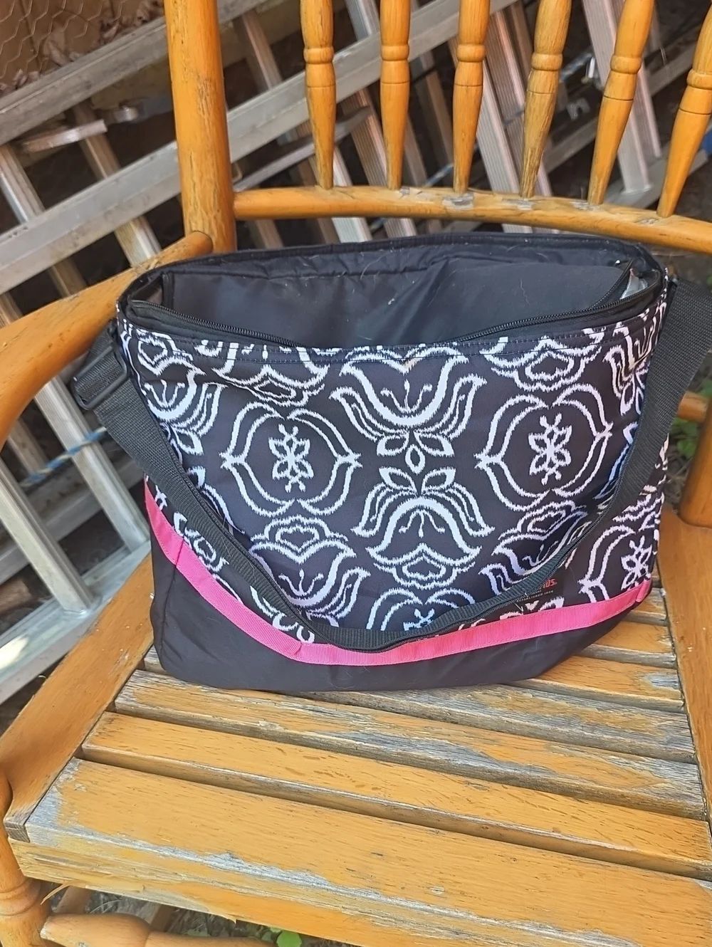 Black and Pink Patterned Women's Lunch Bag